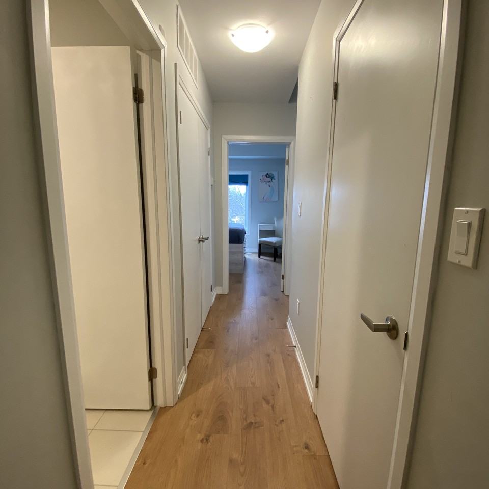 400 The East Mall - Photo 4 of 20