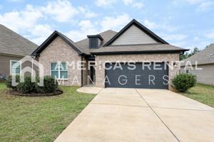 featured image of 14682 Griffin St