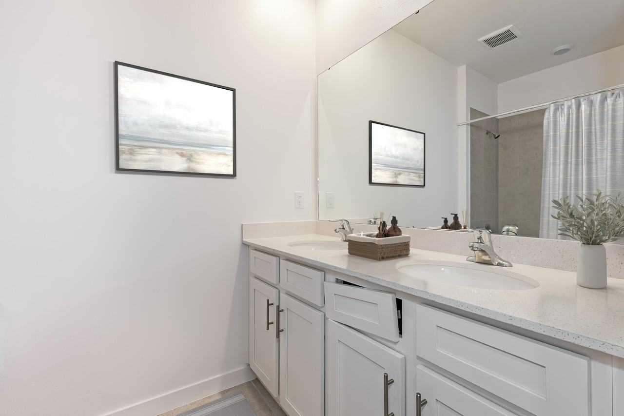 1520 Tristar Dr - Photo 4 of 45