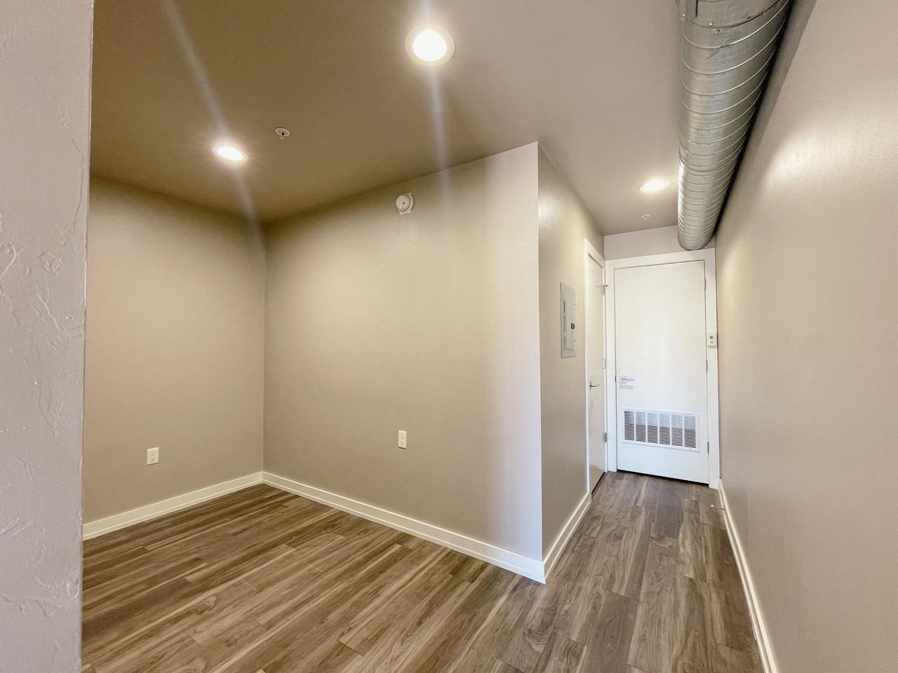 The Vic - East - Photo 5 of 23