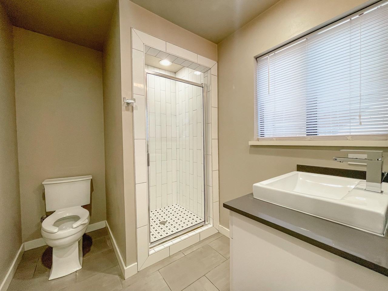 The Vic - East - Photo 6 of 23