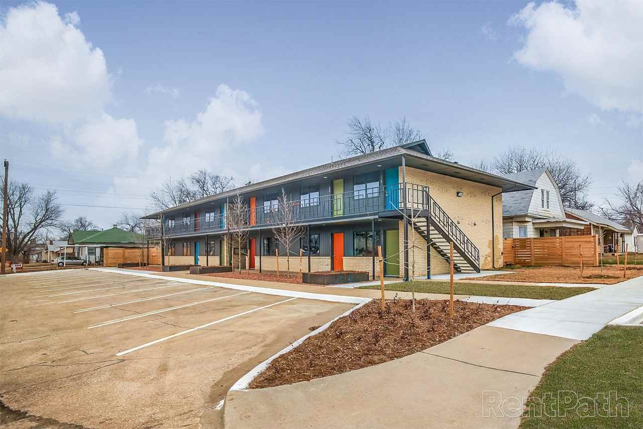 The Vic - East - Photo 7 of 23