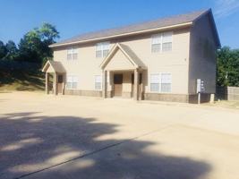 featured image of 2019 W Nettleton Ave