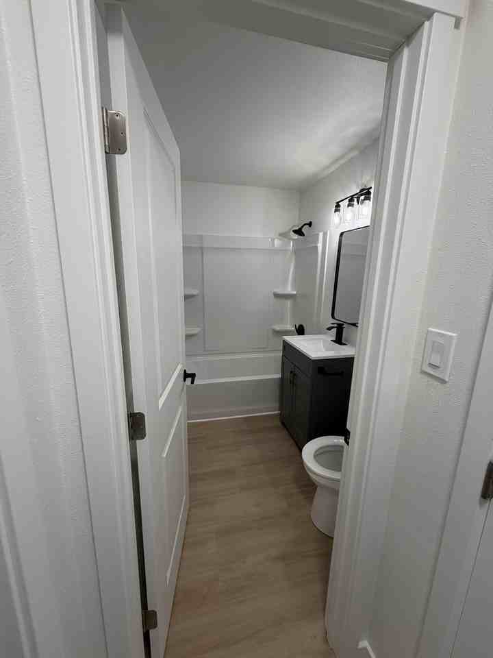 914 Gilmore Street - Photo 3 of 5