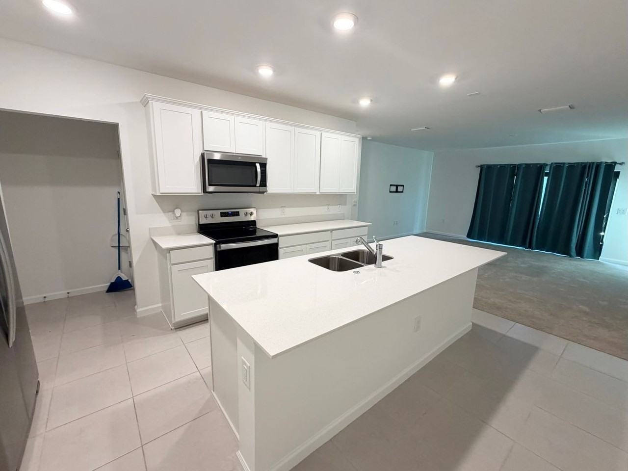 6355 Waterstone Pl - Photo 6 of 19