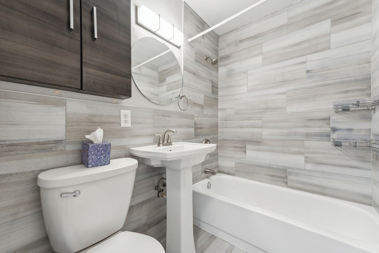 2451 S Gaylord ST - Photo 5 of 14