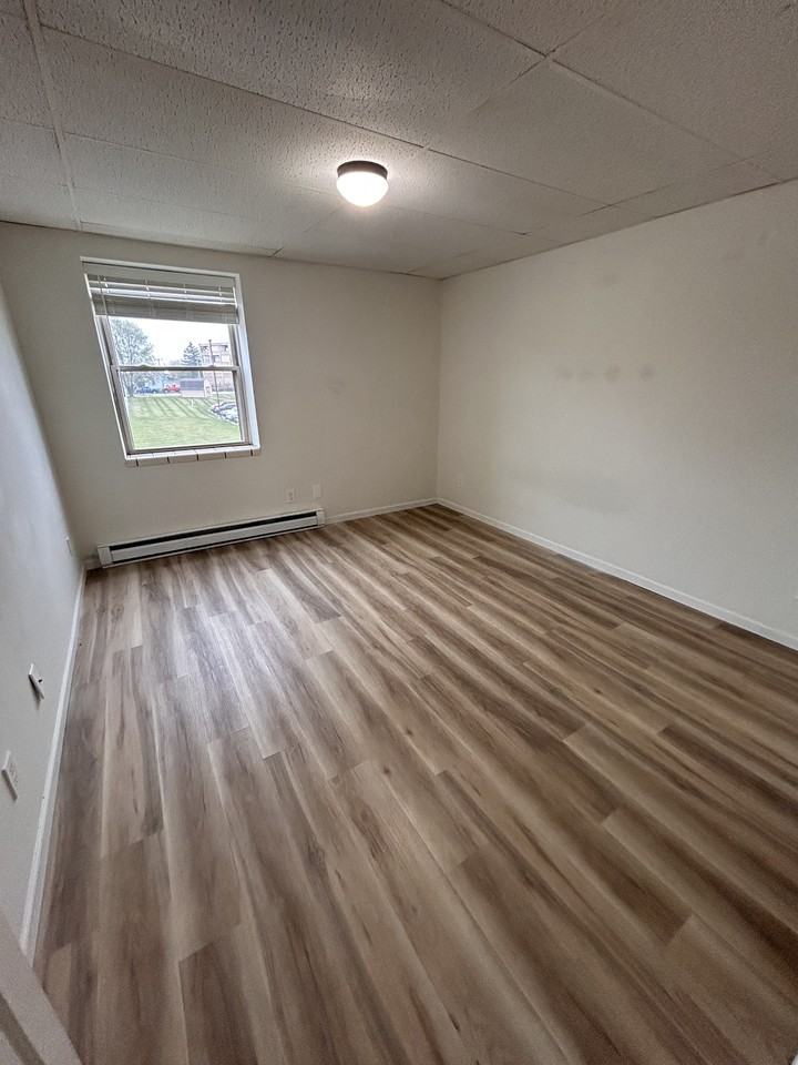 1109 South Main Street - Photo 7 of 18