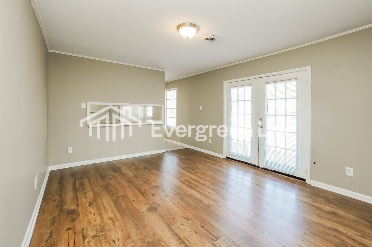 606 S Wheatley St - Photo 6 of 15