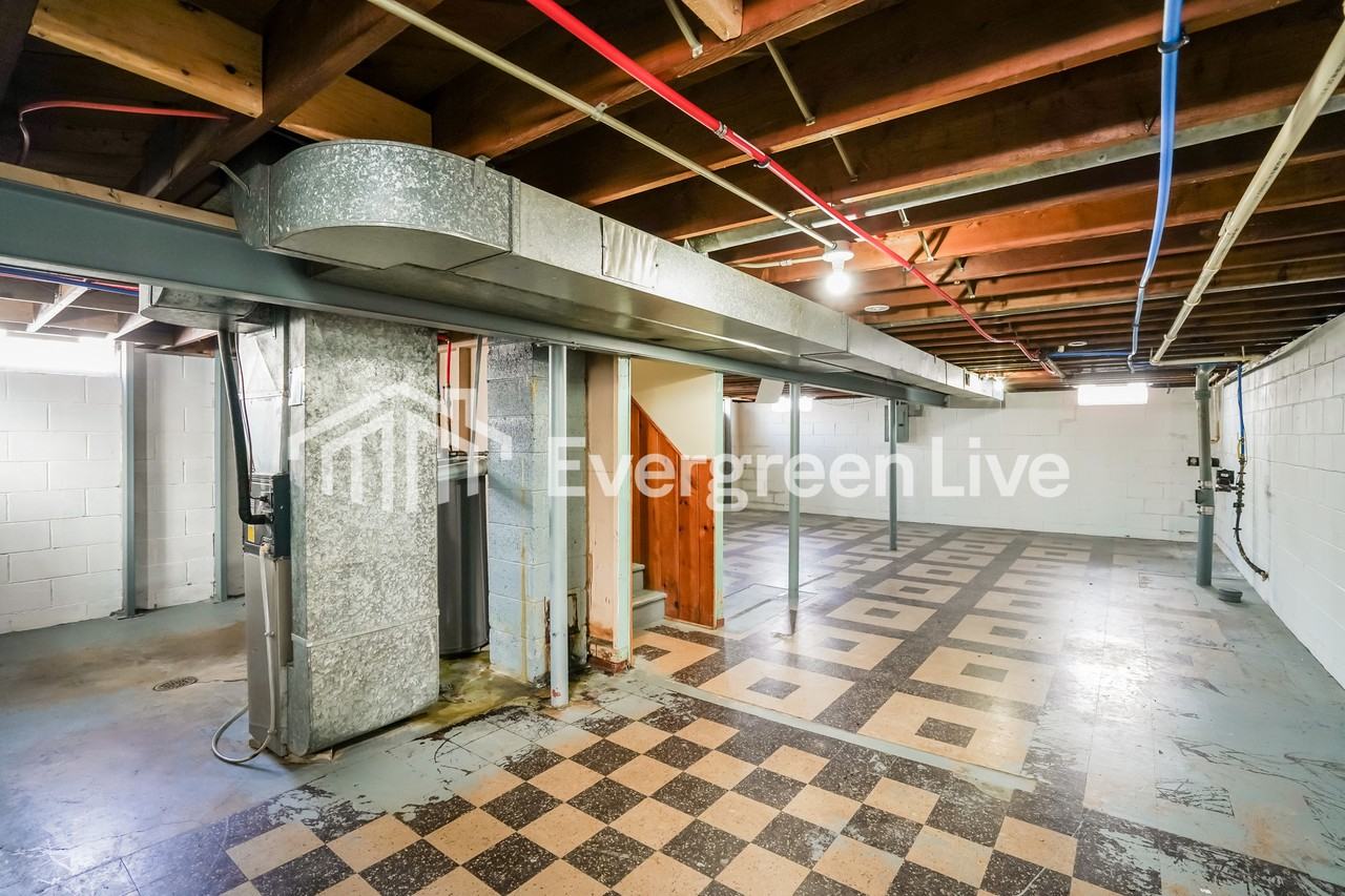 7908 W Herbert Ave - Photo 7 of 15