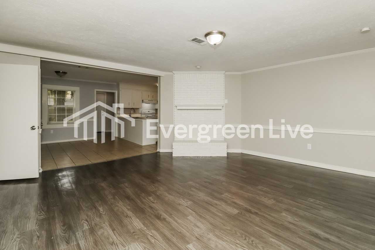 125 Plum Tree Rd - Photo 4 of 15