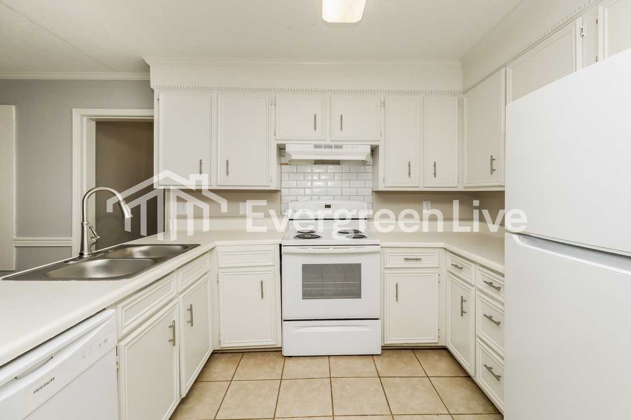 125 Plum Tree Rd - Photo 6 of 15