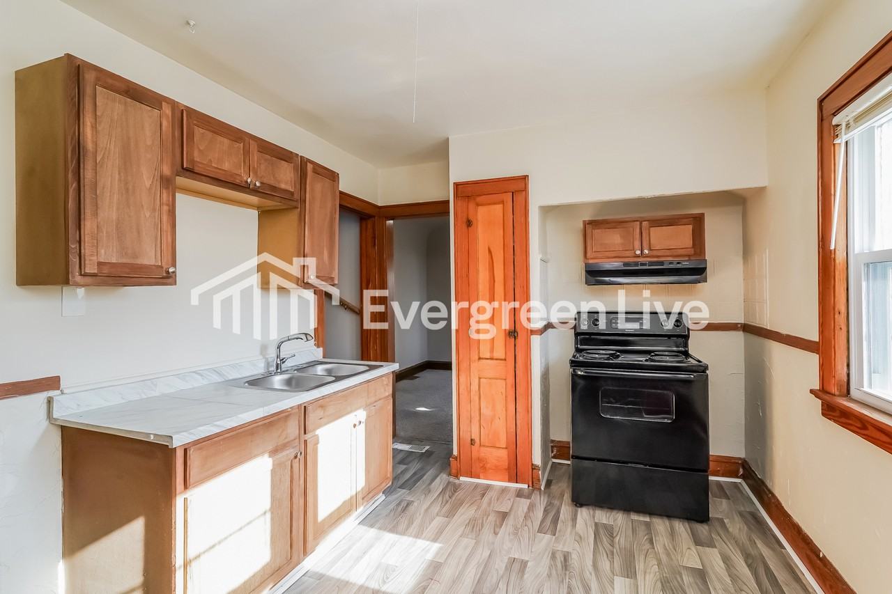 3051 N 61st St - Photo 3 of 15