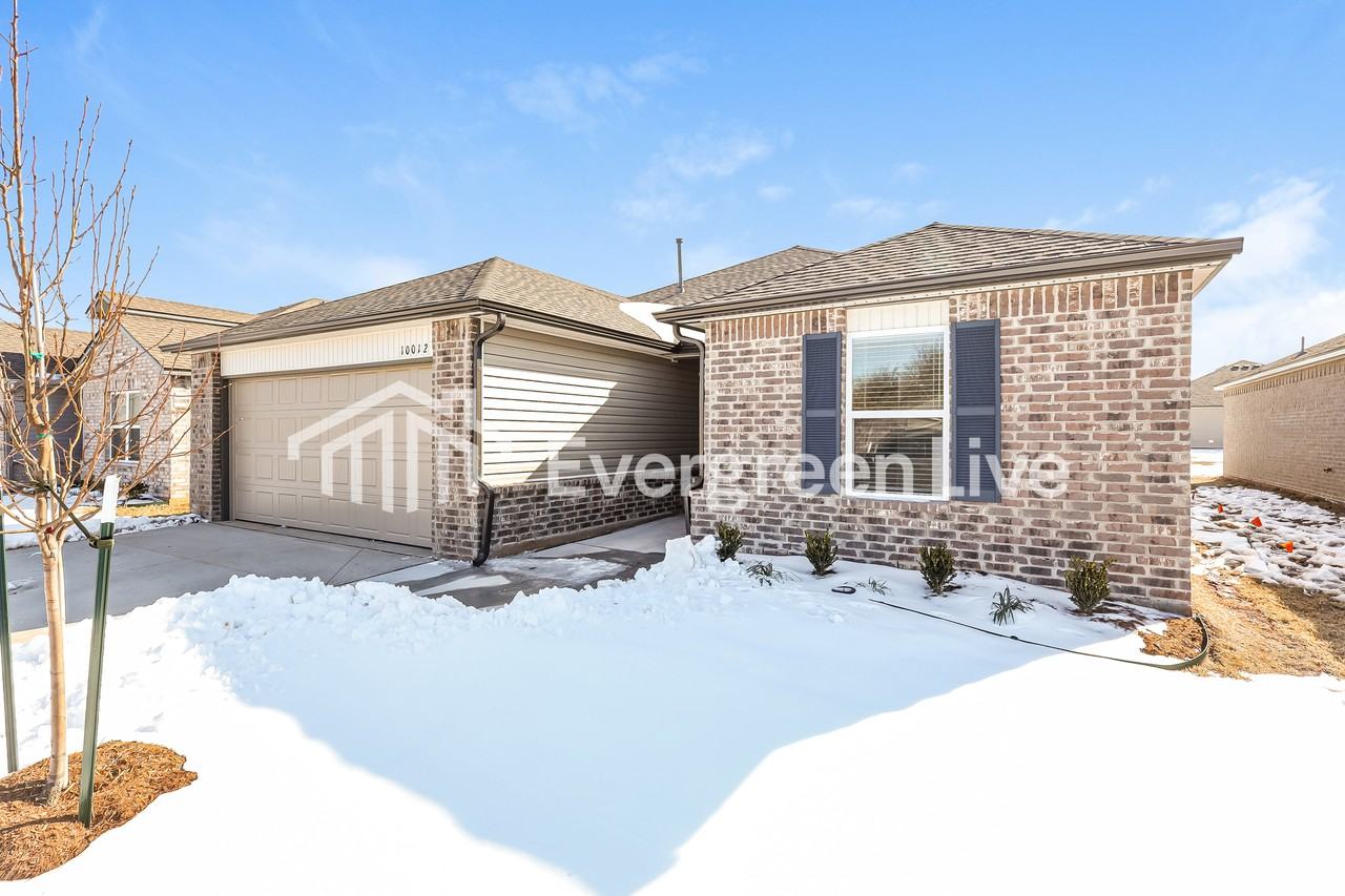 10012 Sw 38th St - Photo 3 of 16