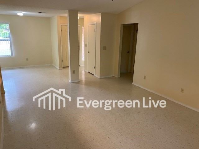 102 Pembroke Ct - Photo 5 of 21