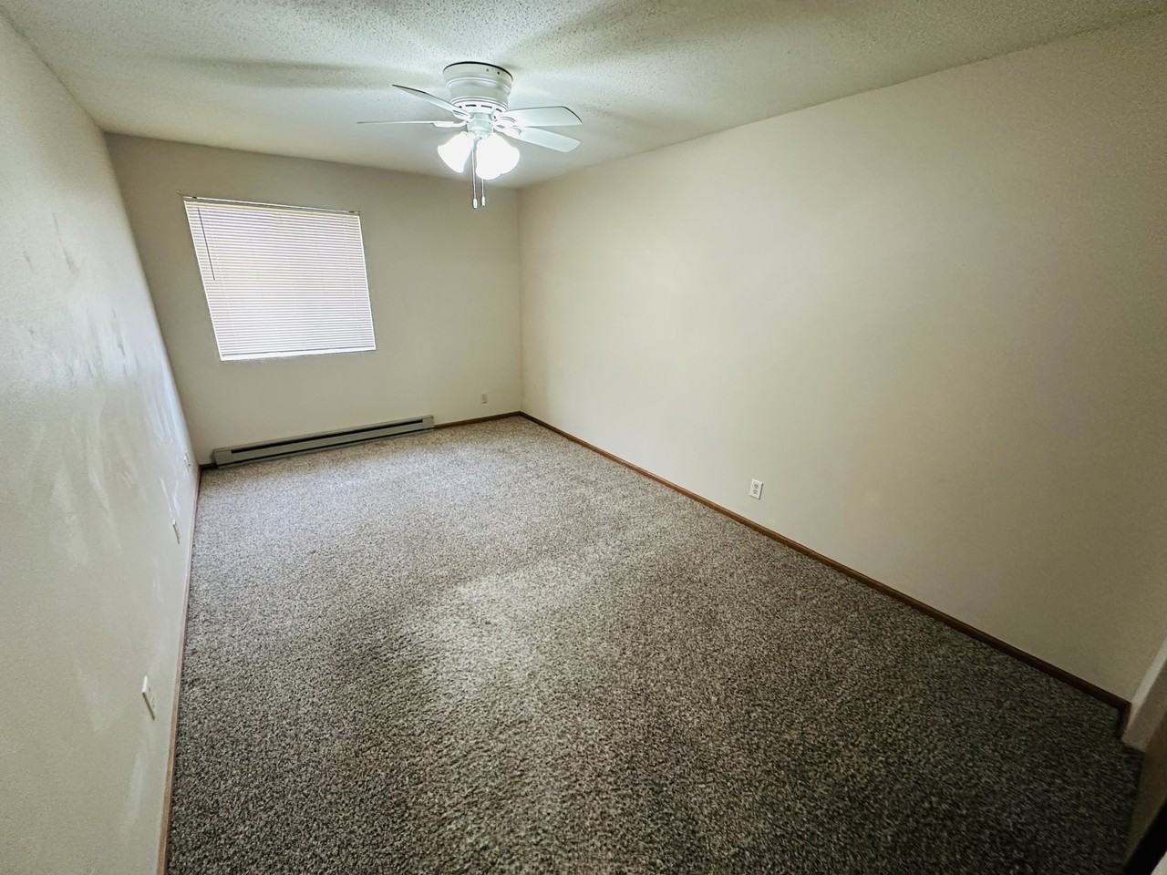 10 9th Ave SW - 22 plex - Photo 5 of 9