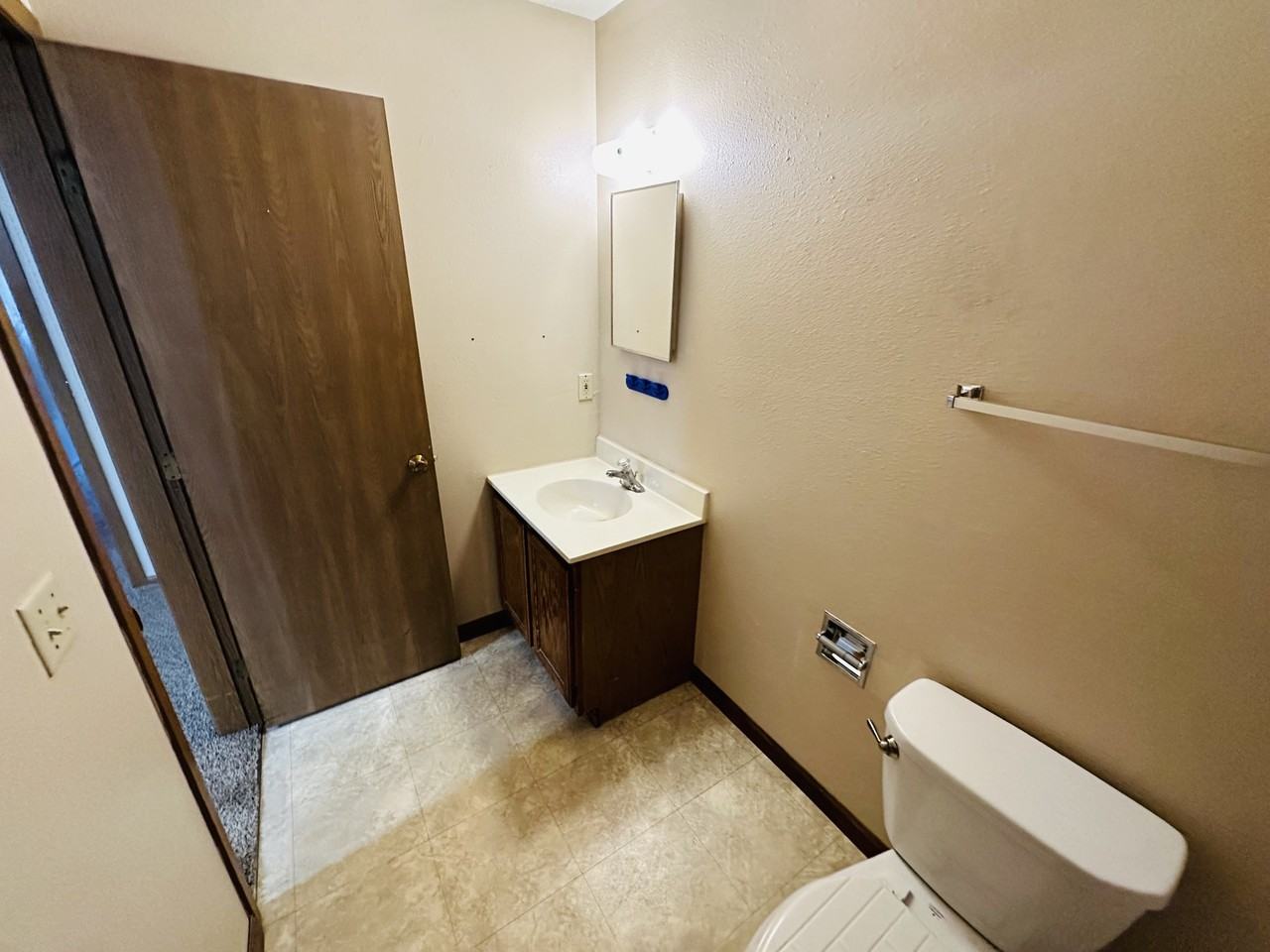 10 9th Ave SW - 22 plex - Photo 7 of 9