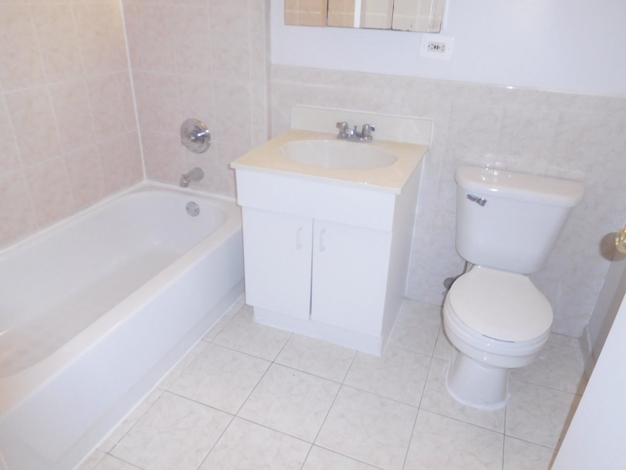 136-14 Northern Boulevard #6A - Photo 4 of 9