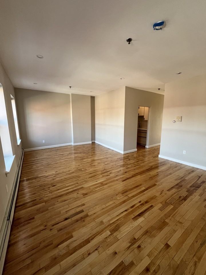 459 Massachusetts Avenue #4 - Photo 2 of 7