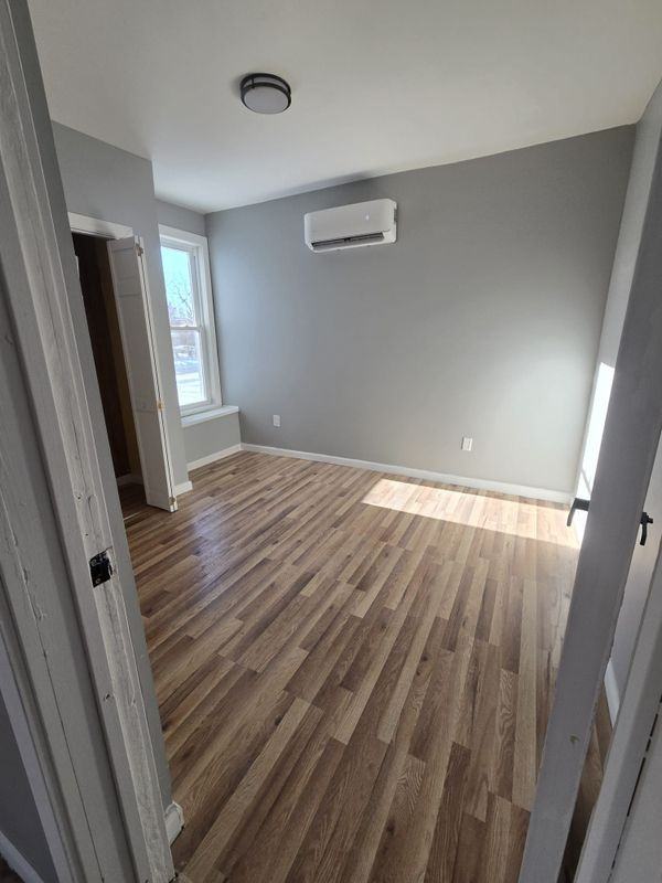 715 Junction St - Photo 7 of 13