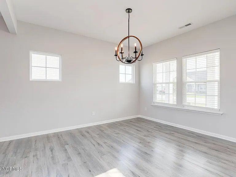 146 Gander Dr - Photo 3 of 38