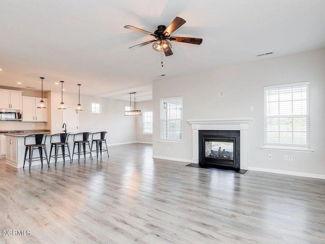 146 Gander Dr - Photo 7 of 38