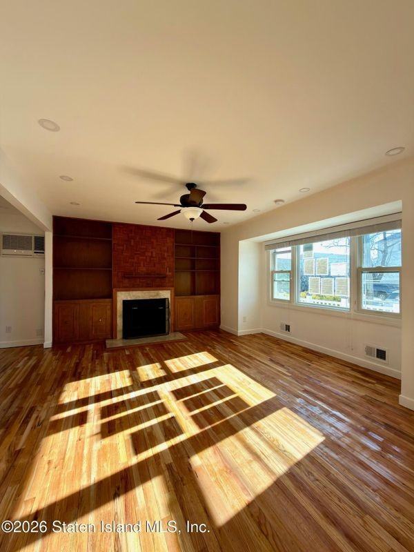 65 E Scranton Ave - Photo 2 of 13