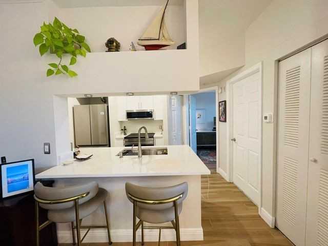 1405 Tuscany Way - Photo 3 of 13