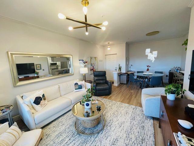 1405 Tuscany Way - Photo 7 of 13