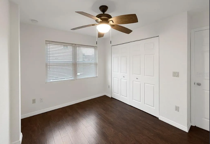 901 12th St - Photo 3 of 4