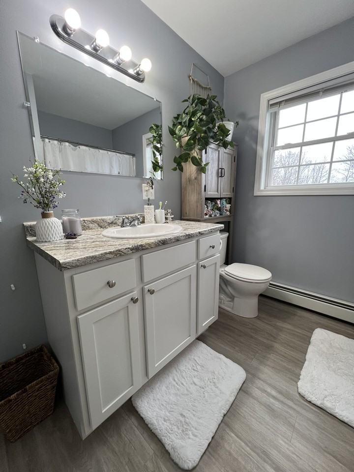 586 Main St - Photo 7 of 26