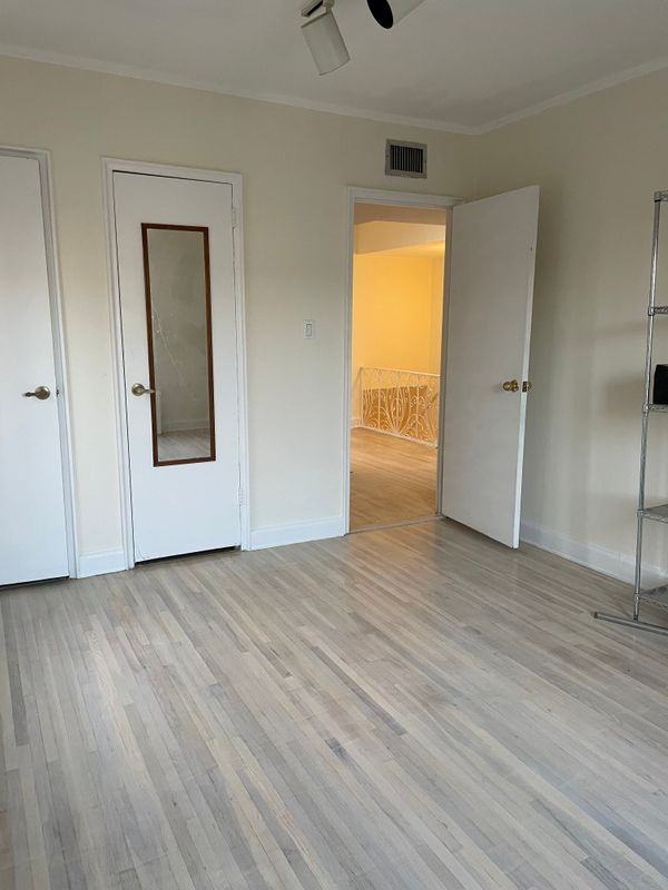 5903 20th Ave - Photo 5 of 7