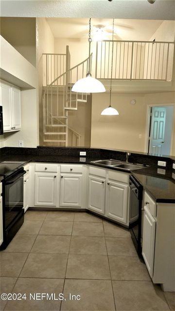 505 Boardwalk Dr - Photo 3 of 21