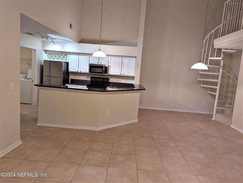 505 Boardwalk Dr - Photo 6 of 21