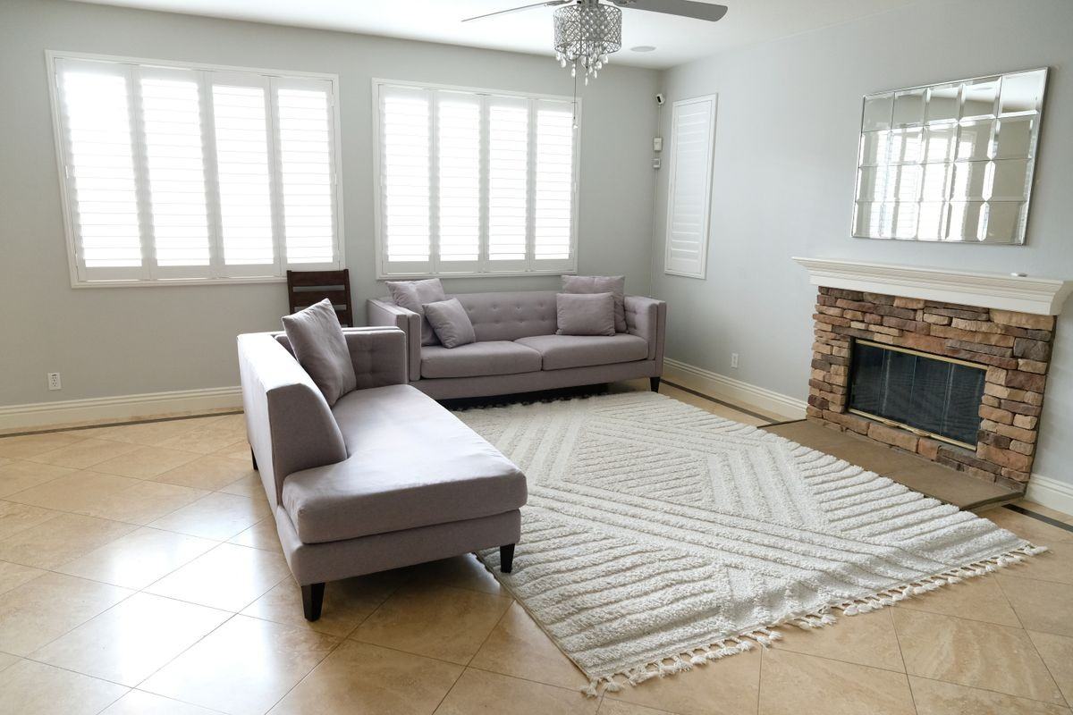 16 Villager - Photo 5 of 23