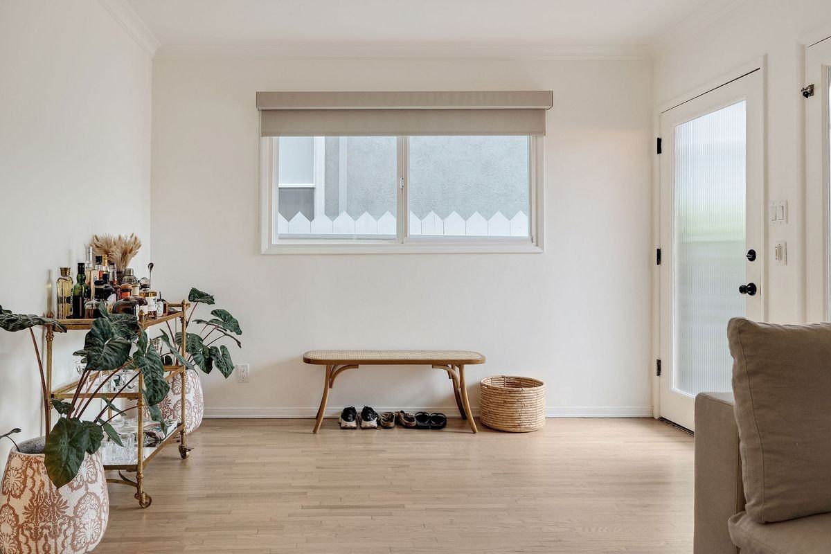 1706 Carver St - Photo 6 of 38