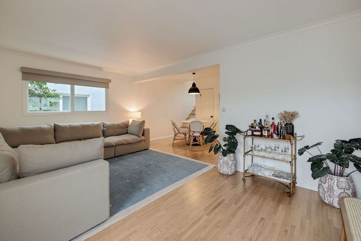 1706 Carver St - Photo 7 of 38