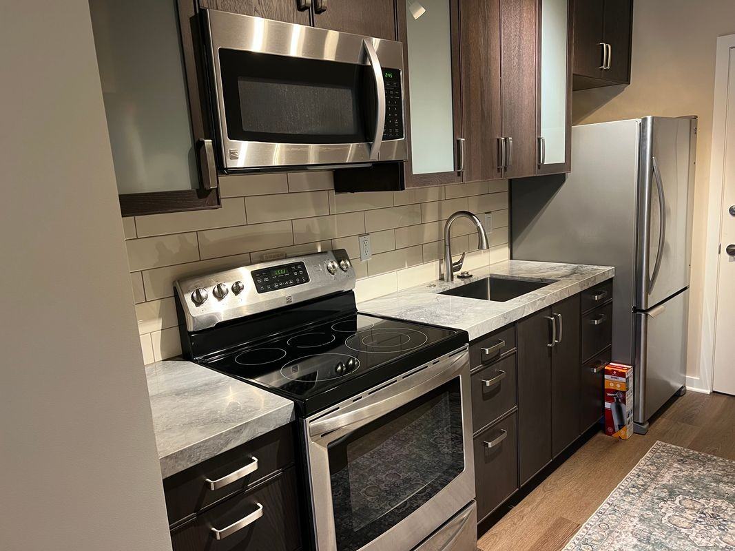 835 N Kenter Ave - Photo 4 of 5