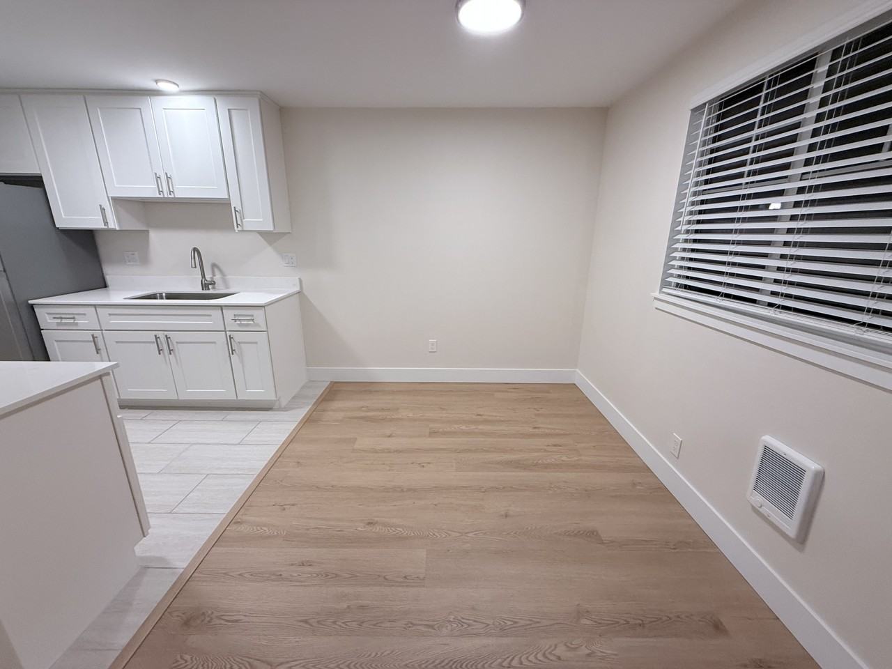 S1619-B4 - Photo 7 of 21