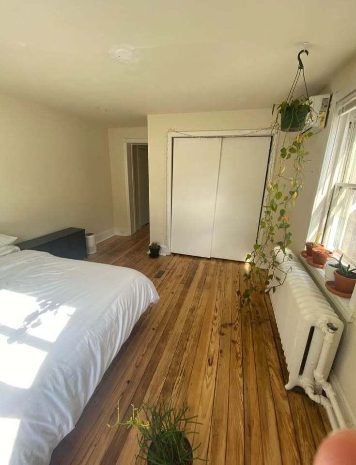 1324 Pine Street - Photo 2 of 7