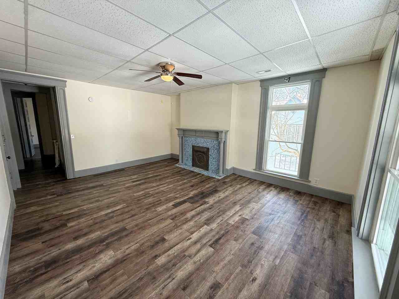 640 East Seminary Street - Photo 2 of 11