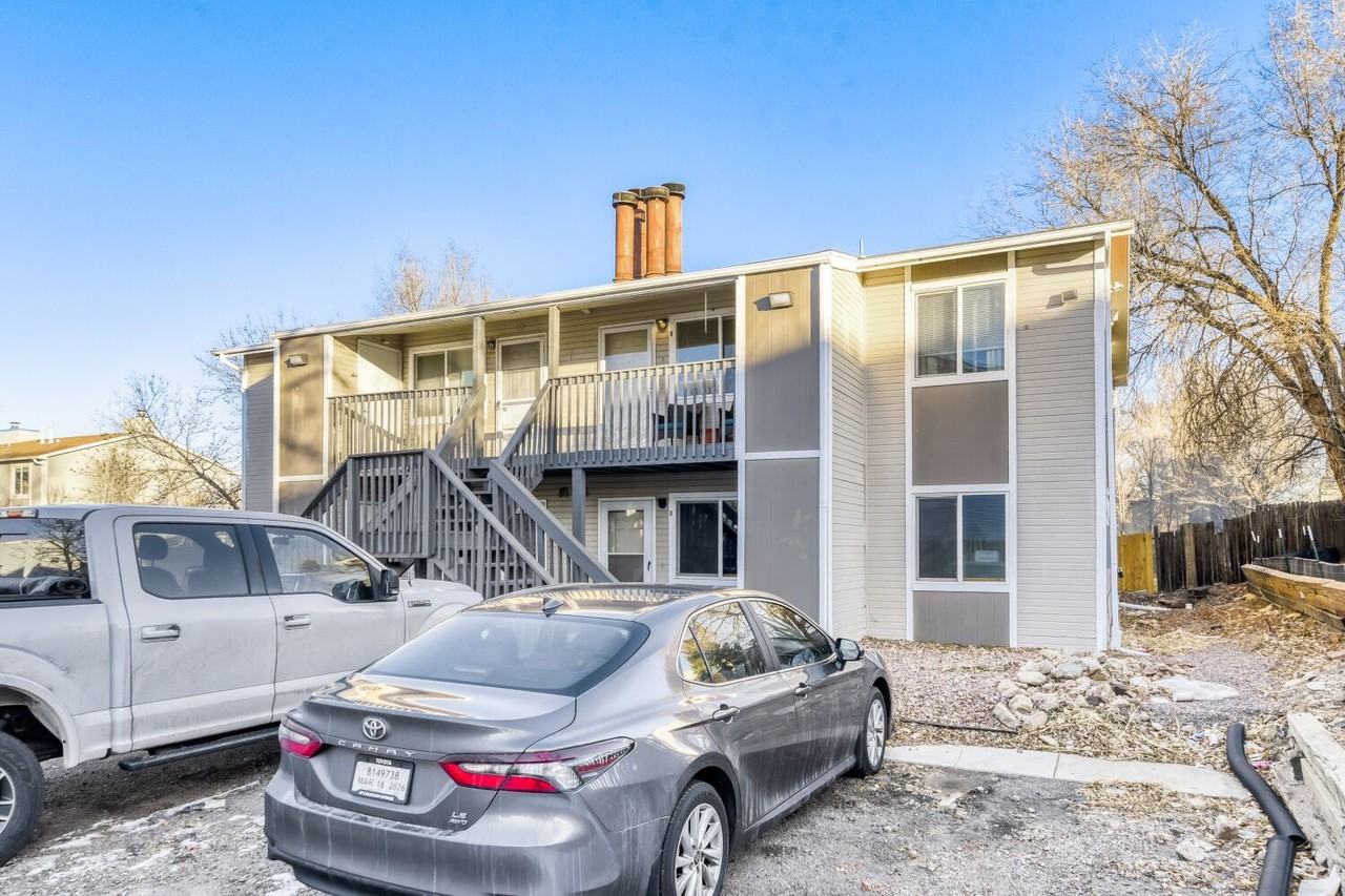 1120 Mazatlan Unit D - Photo 2 of 18