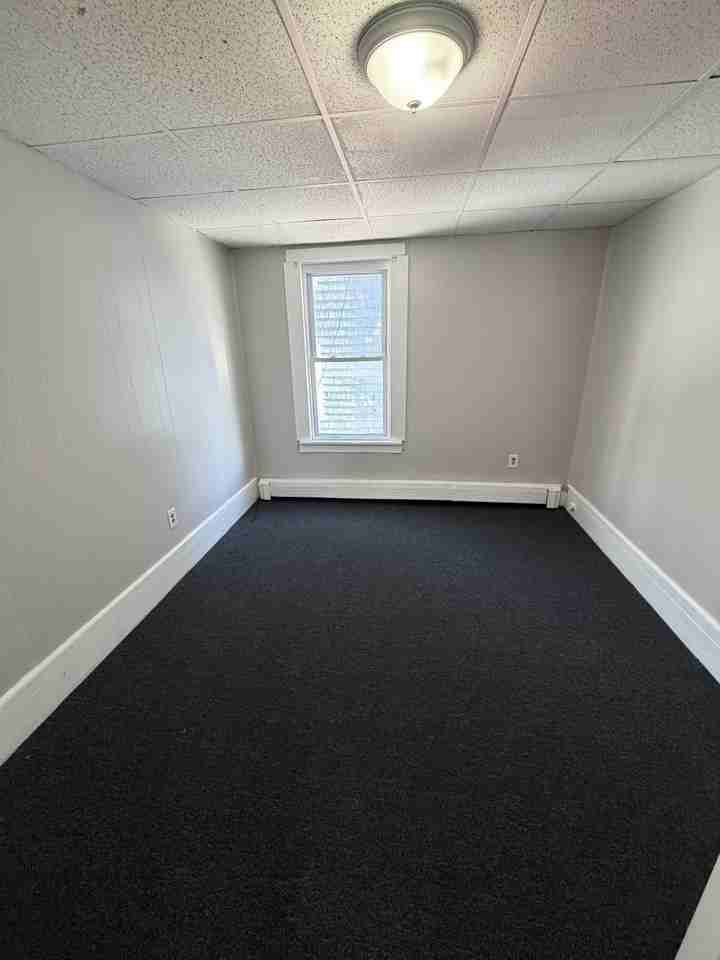 338 North Front Street - Photo 2 of 3