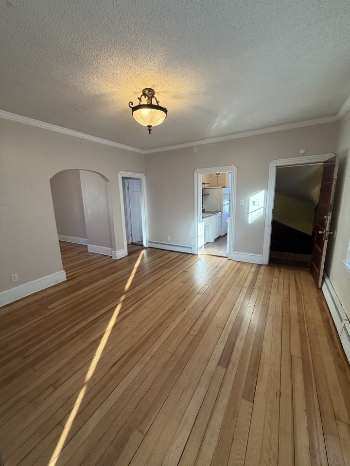 21 Willow Street - Photo 2 of 8