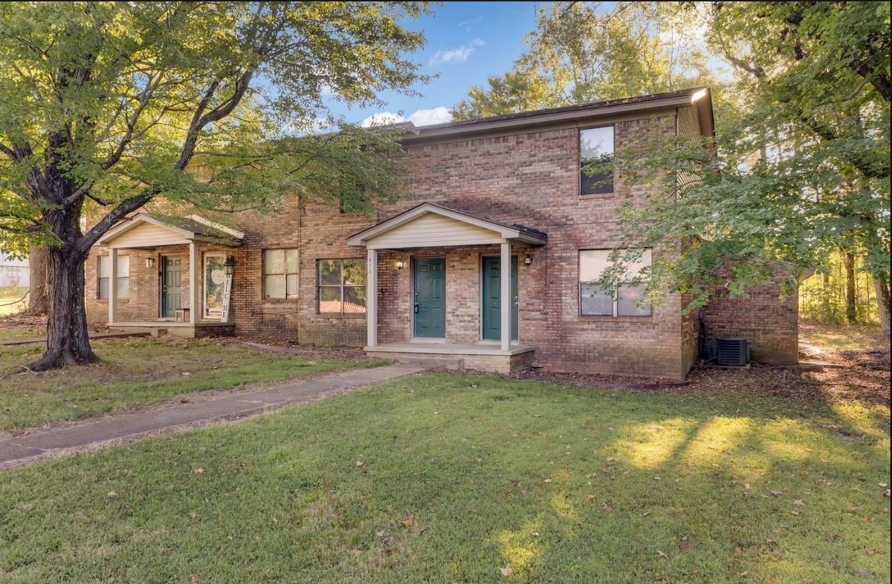 00076 - Photo 2 of 21