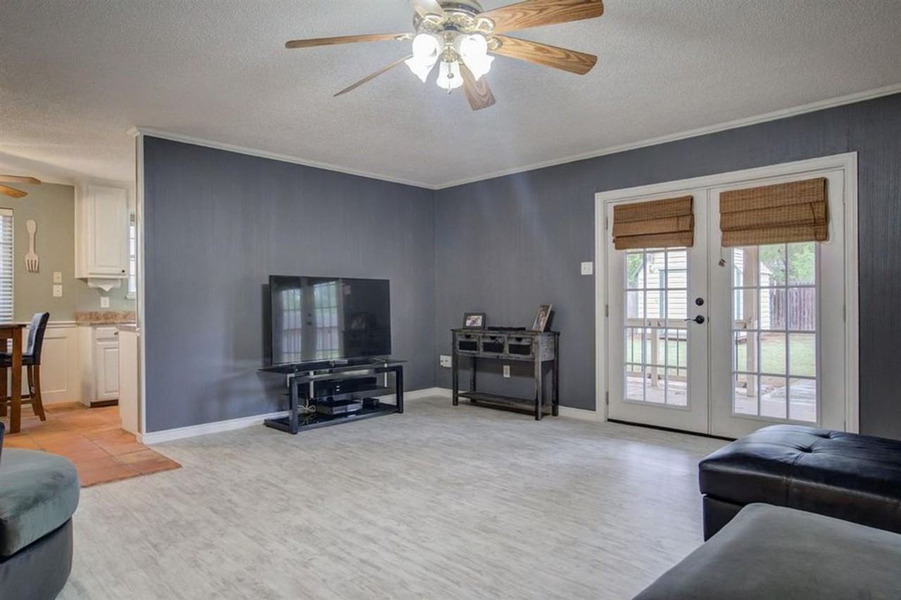 4918 55th St - Photo 2 of 21