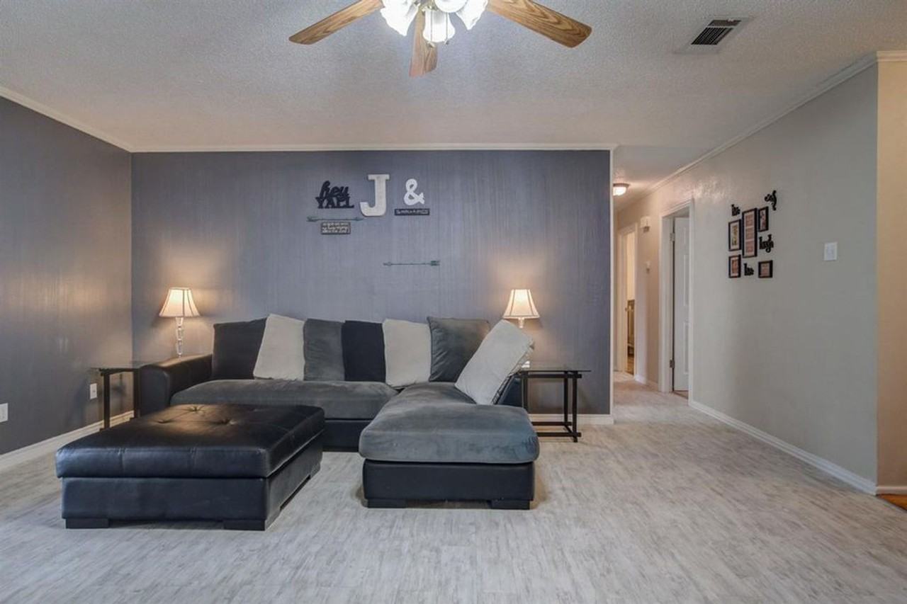 4918 55th St - Photo 4 of 21