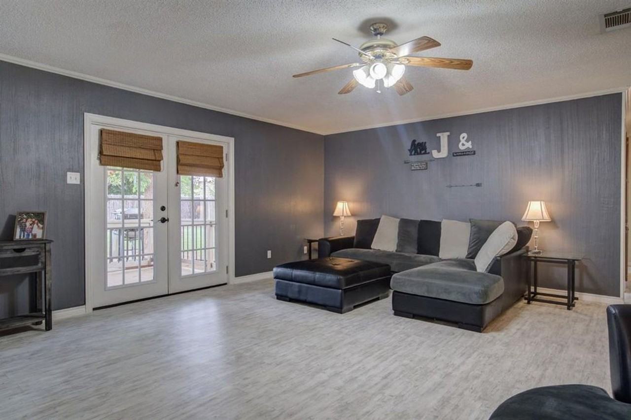 4918 55th St - Photo 5 of 21