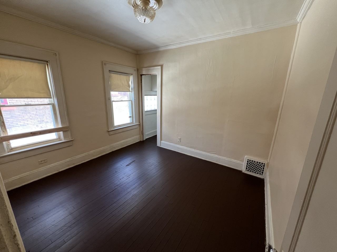 12405 Marston Ave - Photo 4 of 7