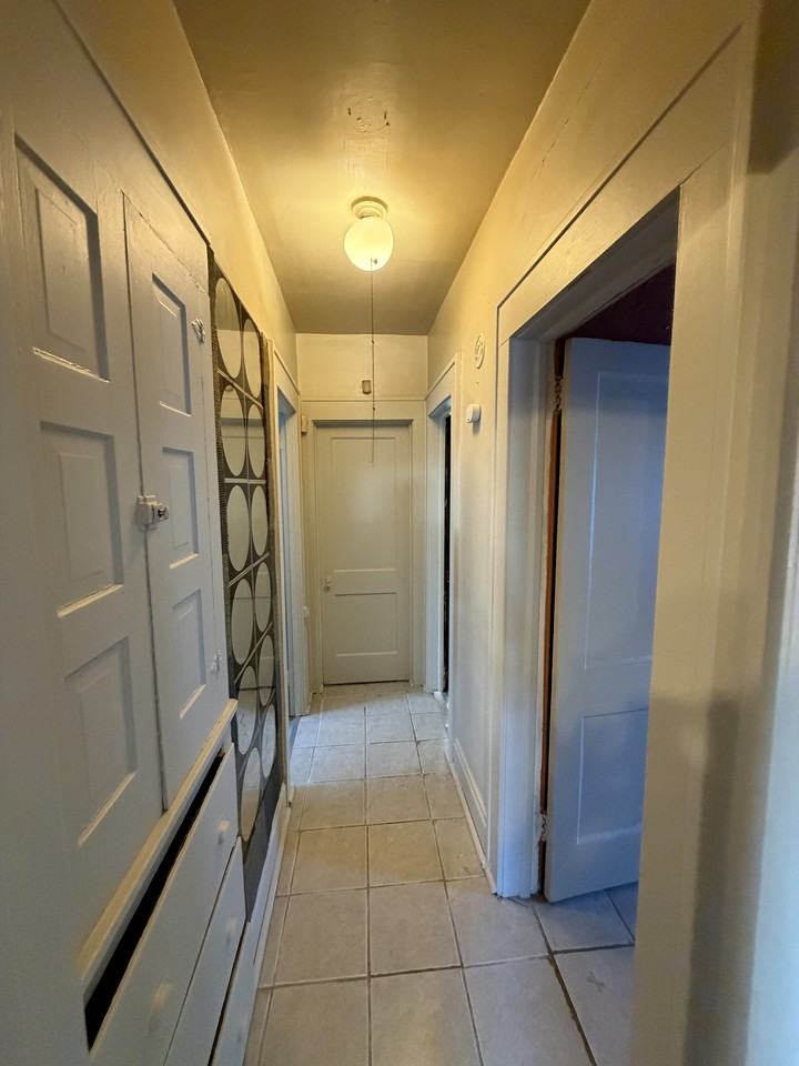 12405 Marston Ave - Photo 6 of 7