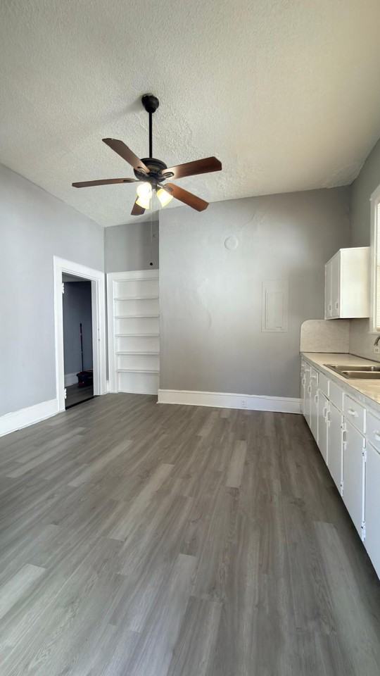 109 S 3rd St #2 - Photo 2 of 6